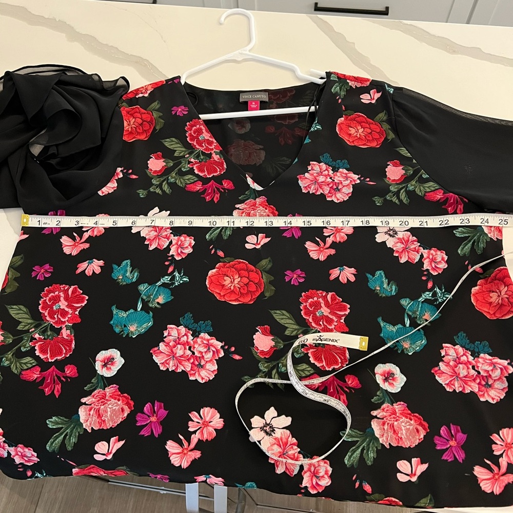 Vince Camuto Black Blouse with Graphic Floral and Long Bell Sleeves - Picture 6 of 6